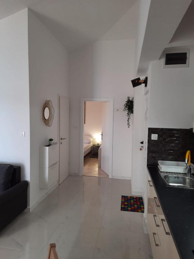 Jasminka Apartman Rogoznica  Kültér fotó