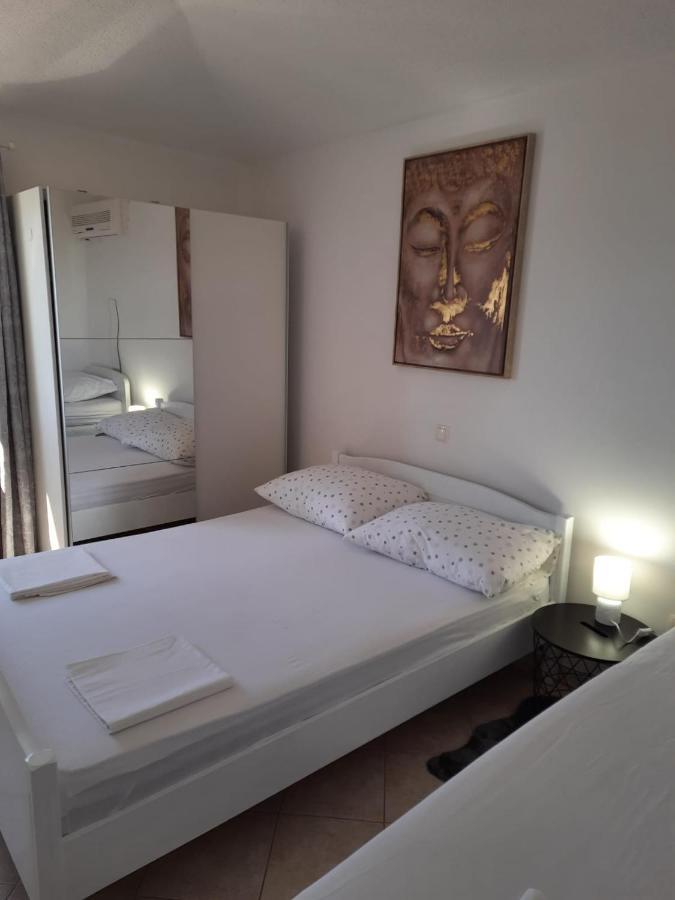 Jasminka Apartman Rogoznica  Kültér fotó