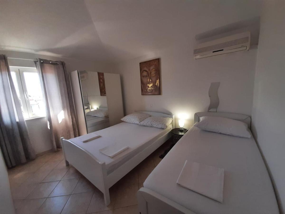 Jasminka Apartman Rogoznica  Kültér fotó